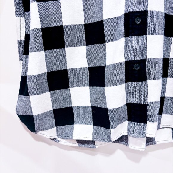 UNIQLO Black & White Plaid Flannel Shirt Cotton Casual Layering | Medium * - Picture 6 of 8